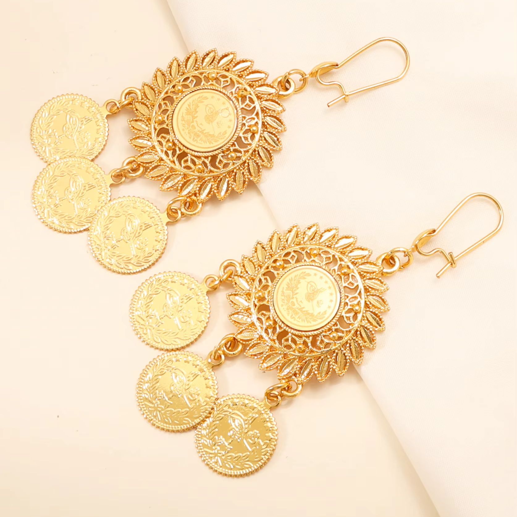 Ethnic Fashion Co In - KDE Vintage Boho Ethno-Blumenohrringe, vergoldete türkische