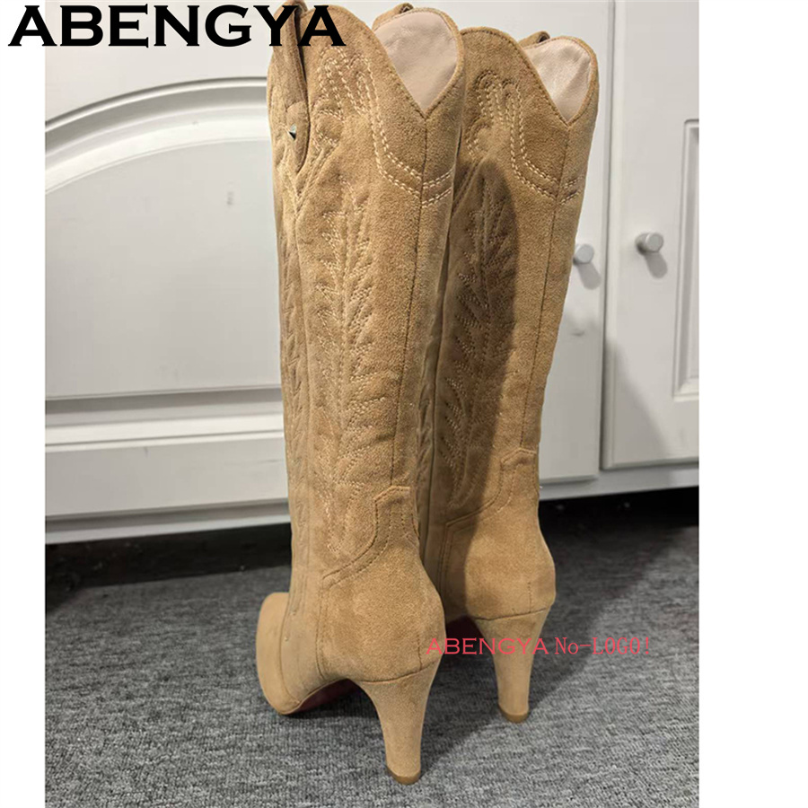 Klassische kniehohe Cowboy-Rit – Ethnic Fashion Week Bewertung und Preis